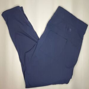 The North Face Slim Leg Navy Pant Size XL
